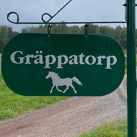 Liten Stuga Mitt I Naturen Pa Kinnekulle Hällekis Dış mekan fotoğraf